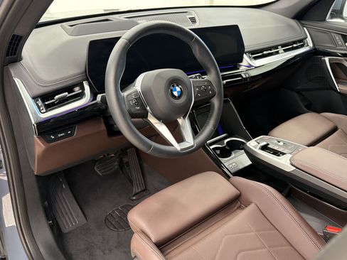 Certified 2025 BMW X1 xDrive28i AWD/4WD image 4