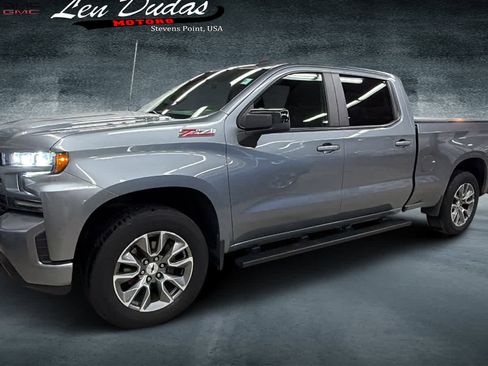 Used 2021 Chevrolet Silverado 1500 RST image 2
