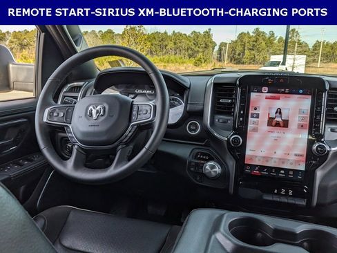 Used 2025 RAM 1500 Laramie image 15