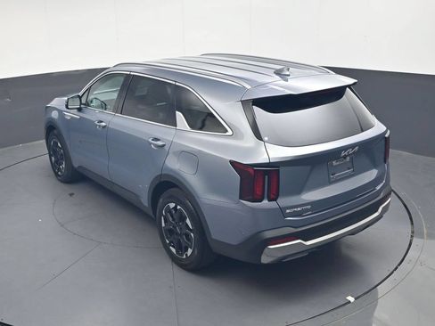Used 2025 Kia Sorento S FWD image 22