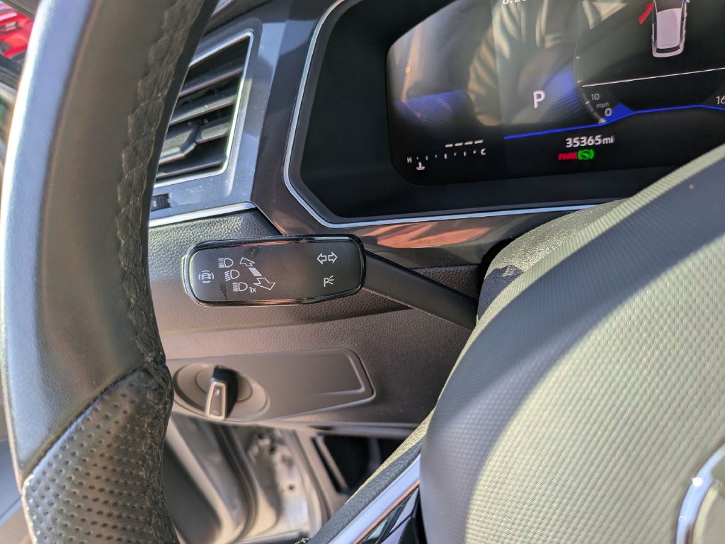 Certified 2023 Volkswagen Tiguan SE R-Line FWD image 29