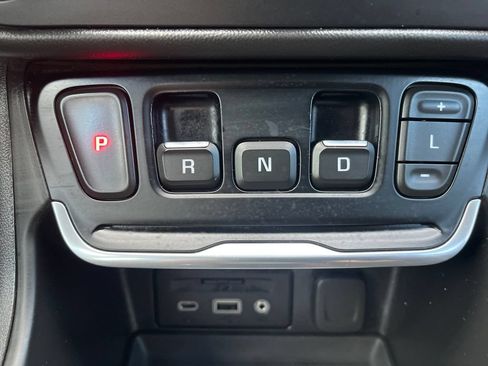 Used 2018 GMC Terrain SLE w/ Driver Convenience Package AWD/4WD image 27