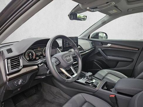 Used 2023 Audi Q5 2.0T Premium Plus w/ Premium Plus Package AWD/4WD image 13