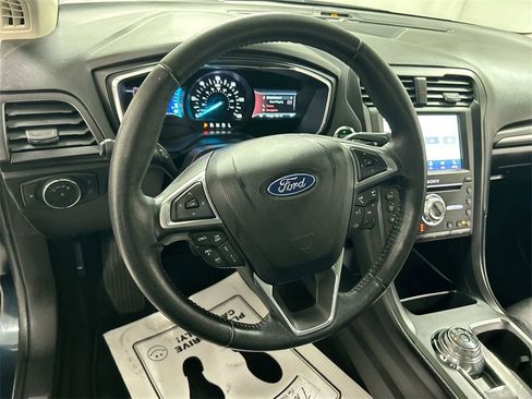 Used 2020 Ford Fusion Energi Titanium image 4