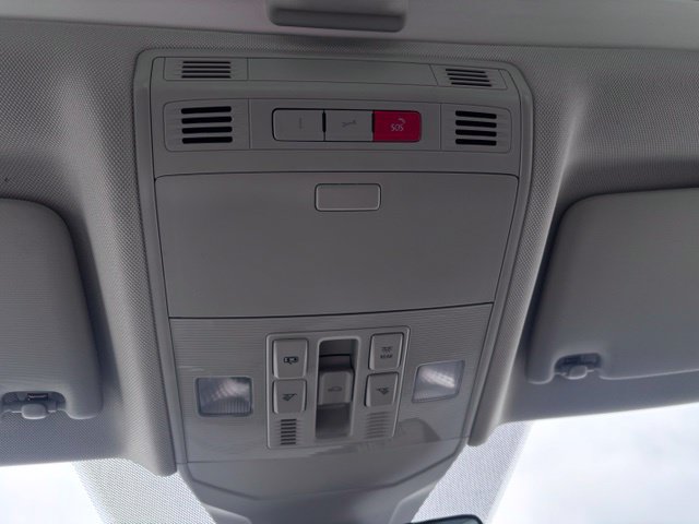 Used 2024 Volkswagen Jetta SE w/ Panoramic Sunroof Package FWD image 37