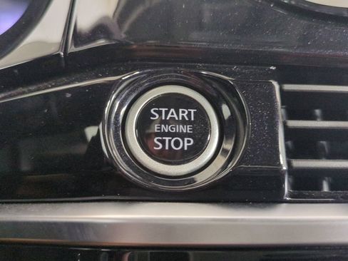 Used 2024 Nissan Pathfinder Platinum AWD/4WD image 40
