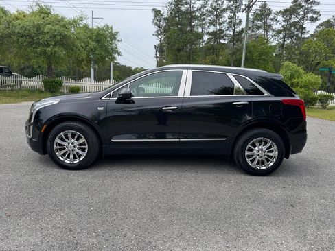 Used 2017 Cadillac XT5 Luxury w/ Driver Awareness Package image 3