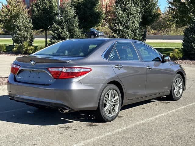 Used 2015 Toyota Camry SE FWD image 21