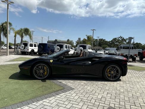 Used 2018 Ferrari 488 Spider image 3