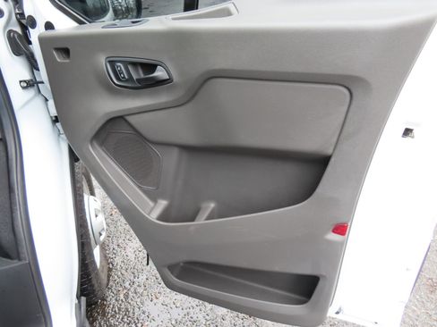 Used 2022 Ford Transit 250 Medium Roof AWD image 23