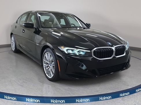 Used 2023 BMW 330e w/ Premium Package image 4