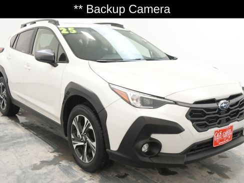 Used 2025 Subaru Crosstrek 2.0i Premium image 2