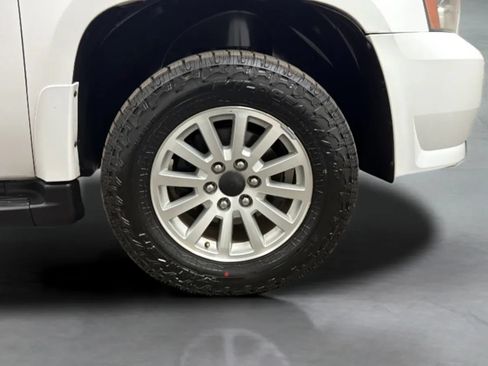 Used 2013 Chevrolet Tahoe 4WD Hybrid image 25