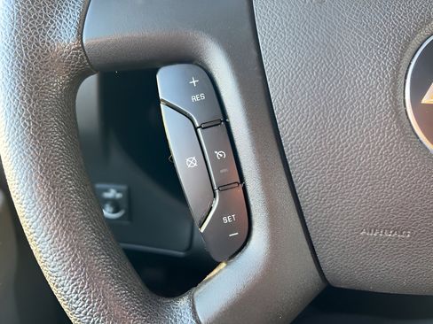 Used 2023 Chevrolet Express 2500 RWD 2500 135 w/ Driver Convenience Package image 16