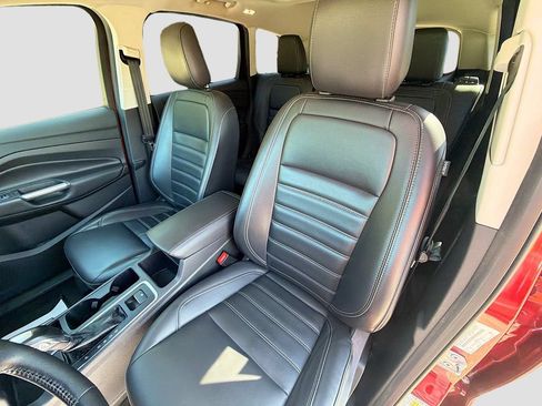 Used 2019 Ford Escape SEL AWD/4WD image 22