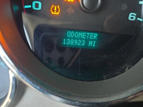 Used 2012 Chevrolet Silverado 2500 W/T image 25