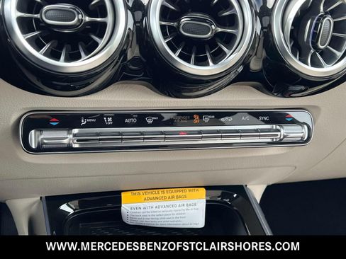 Used 2026 Mercedes-Benz GLB 250 4MATIC image 27