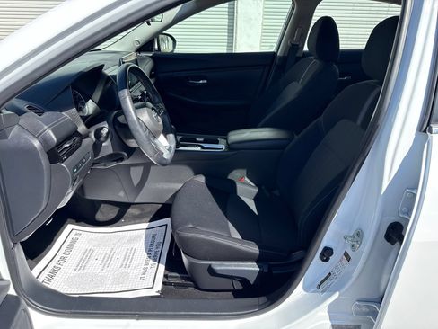 Used 2020 Nissan Sentra SV FWD image 9