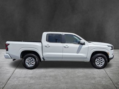 Used 2024 Nissan Frontier SV AWD/4WD image 4