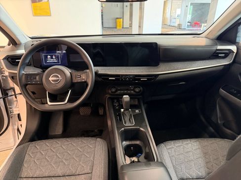 Used 2026 Nissan Kicks SV w/ Cold Weather Package AWD/4WD image 32
