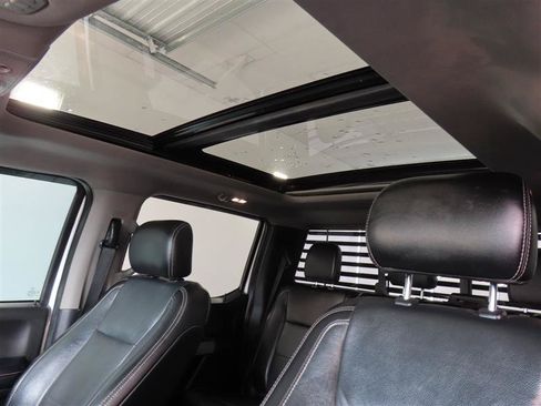 Used 2019 Ford F250 Lariat w/ Lariat Ultimate Package AWD/4WD image 17