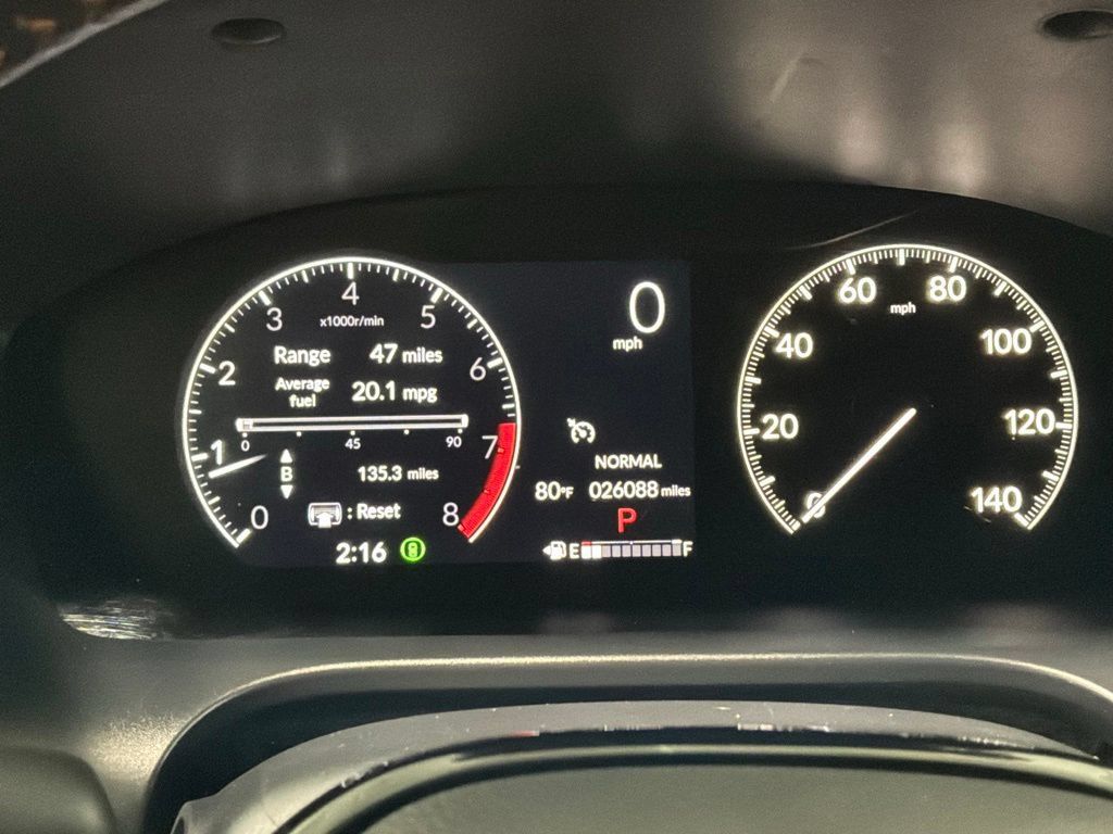 Used 2025 Honda HR-V Sport image 12
