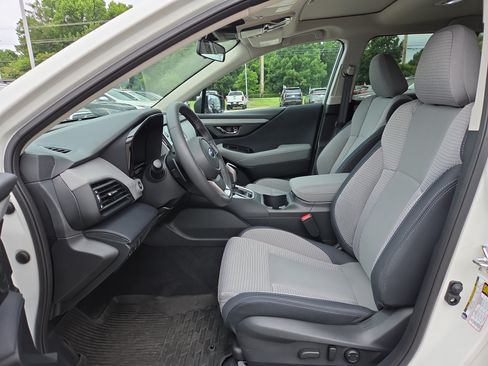 Certified 2025 Subaru Outback Premium AWD/4WD image 10