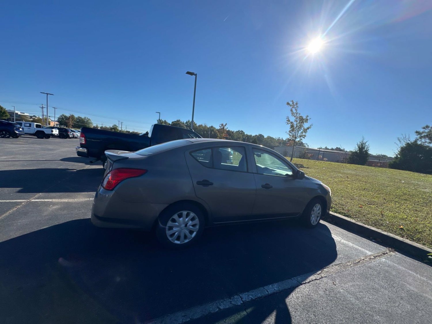 Used 2015 Nissan Versa S Plus FWD image 15