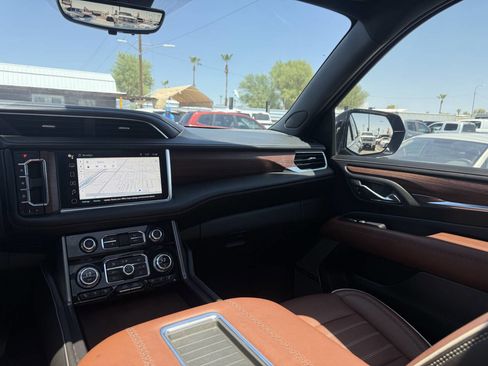 Used 2023 GMC Yukon Denali Ultimate image 36