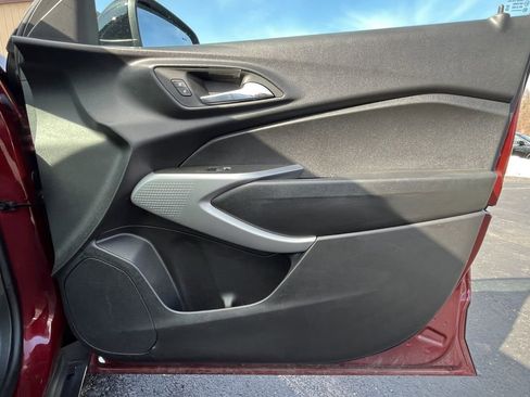 Used 2024 Chevrolet Trax RS w/ Driver Confidence Package image 21