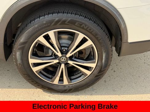 Used 2019 Nissan Rogue SV w/ Premium Package AWD/4WD image 13