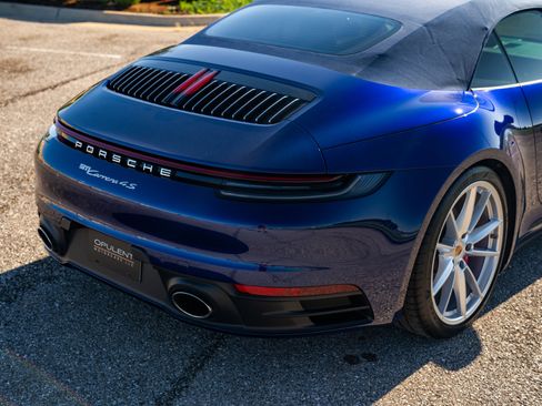 Used 2020 Porsche 911 Carrera 4S image 16