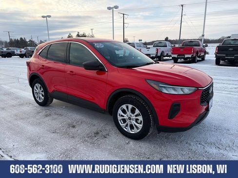 Used 2024 Ford Escape Active w/ Tech Pack #1 AWD/4WD image 9