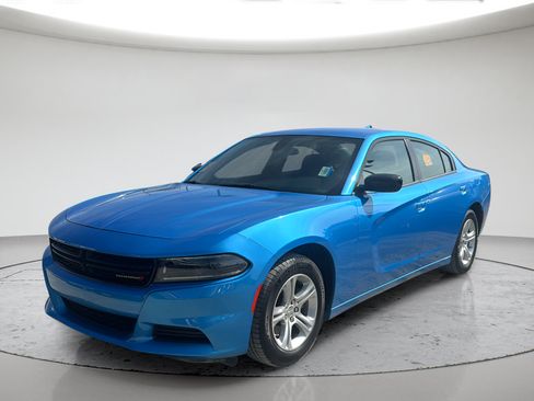 Used 2023 Dodge Charger SXT w/ Cold Weather Package RWD image 13