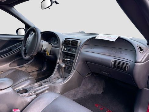 Used 2004 Ford Mustang GT RWD image 3