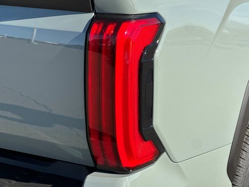 New 2026 Toyota Tundra SR5 AWD/4WD image 31