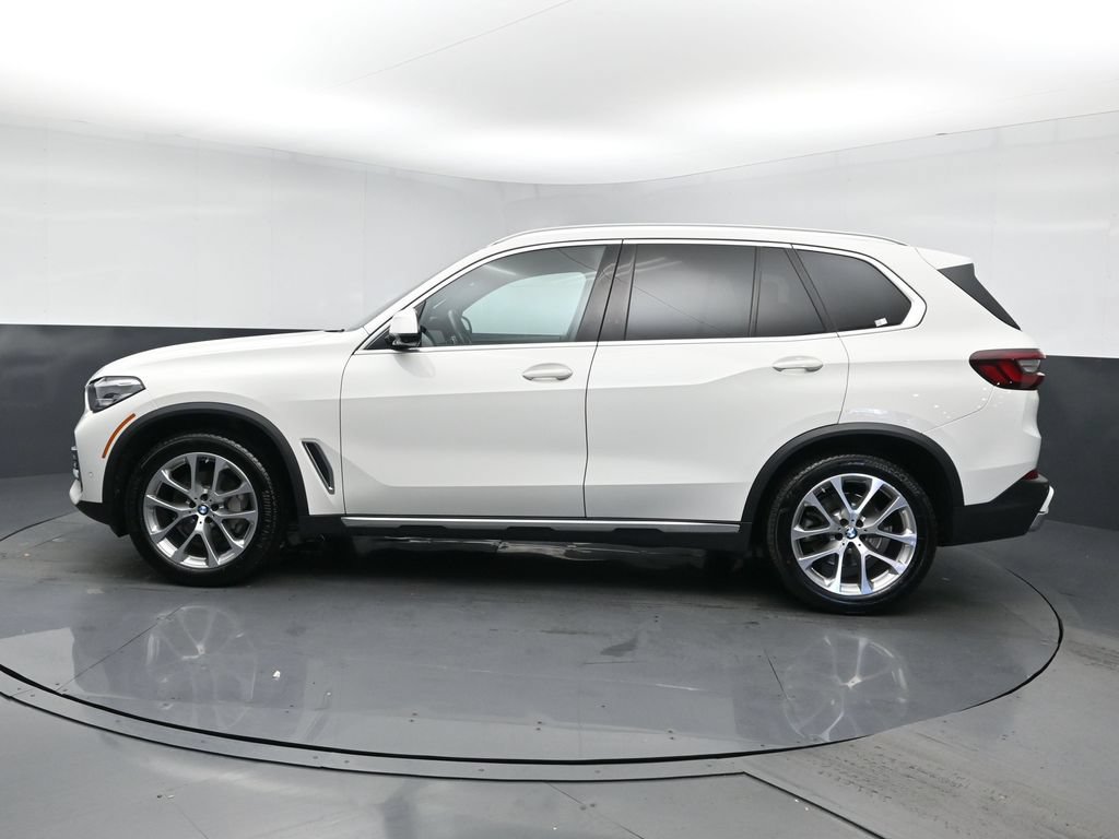 Used 2022 BMW X5 xDrive40i AWD/4WD image 4