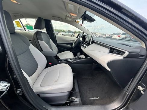 Used 2020 Toyota Corolla LE w/ LE Convenience Package FWD image 12