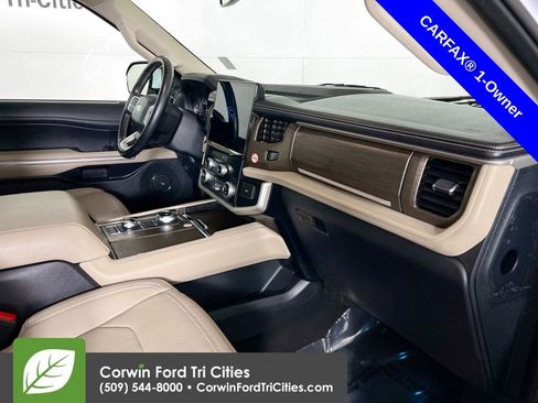 Used 2024 Ford Expedition Limited image 32