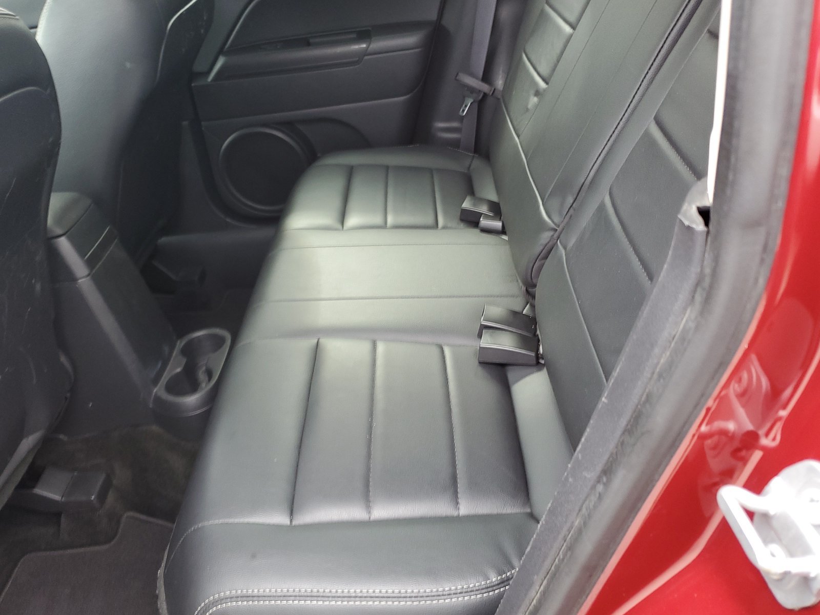 Used 2017 Jeep Patriot Latitude AWD/4WD image 13