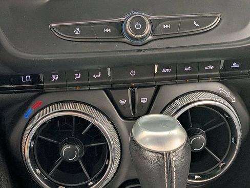 Used 2018 Chevrolet Camaro LT RWD image 19