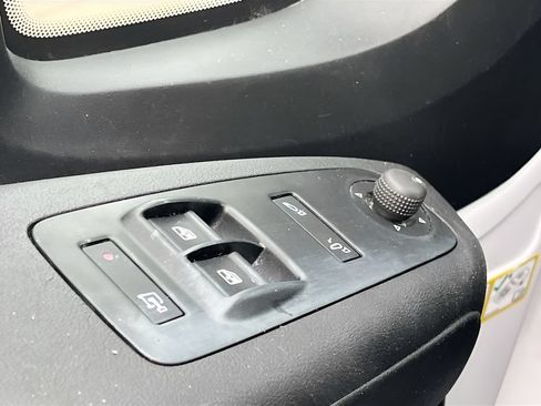 Used 2025 RAM ProMaster 3500 w/ Convenience Group FWD image 17