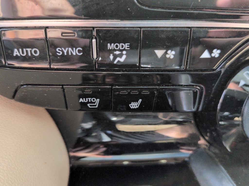 Used 2023 Acura MDX SH-AWD image 19