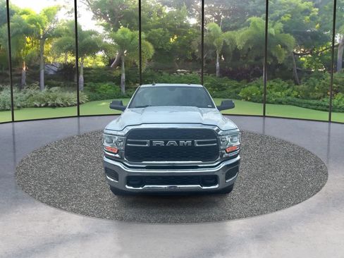 Used 2022 RAM 2500 Tradesman w/ Chrome Appearance Group AWD/4WD image 2