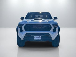 Used 2025 Toyota Tacoma TRD Pro video 2