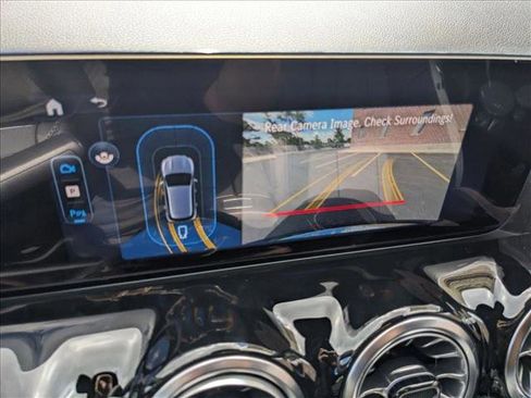 Used 2026 Mercedes-Benz GLA 250 4MATIC image 13