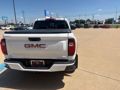 Used 2023 GMC Canyon Elevation w/ Elevation Premium Package AWD/4WD image 14