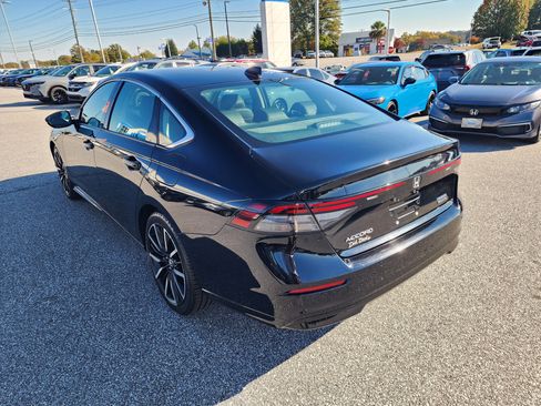 Certified 2023 Honda Accord Touring image 6