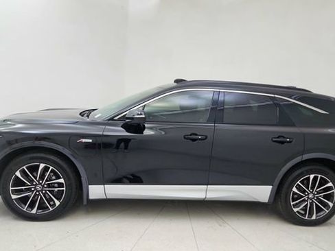 Used 2024 Acura ZDX A-Spec image 3