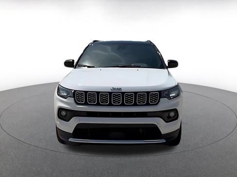 Used 2025 Jeep Compass Limited AWD/4WD image 4